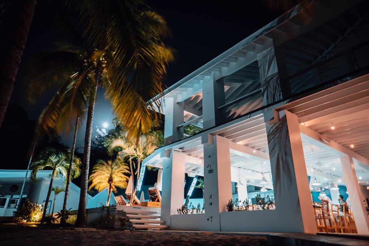 Luna Beach Luxury Boutique Beach Front Resort Jobs Bight Exteriör bild
