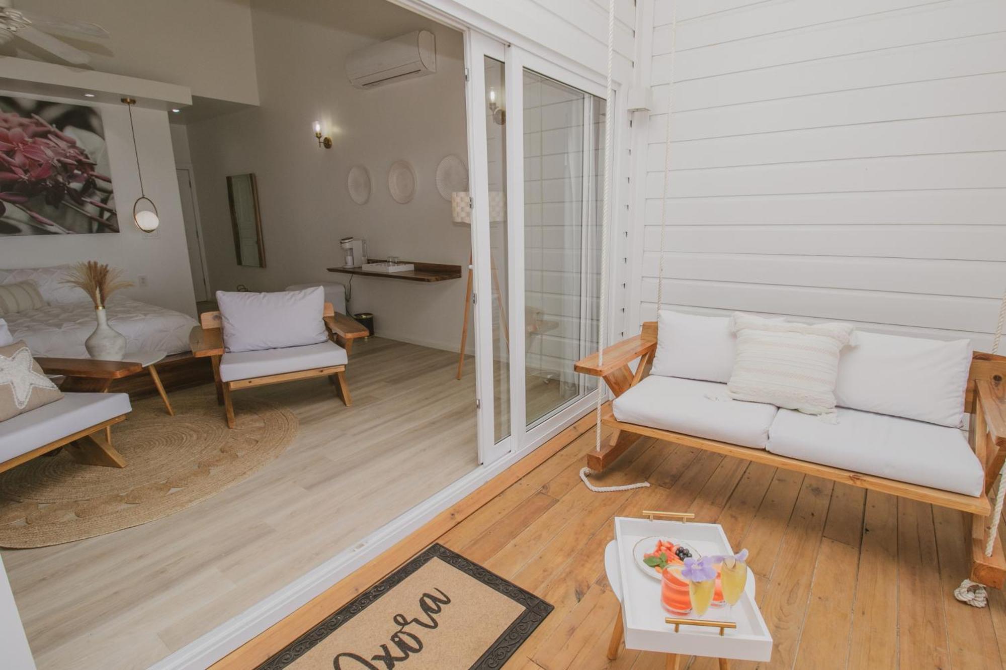 Luna Beach Luxury Boutique Beach Front Resort Jobs Bight Exteriör bild