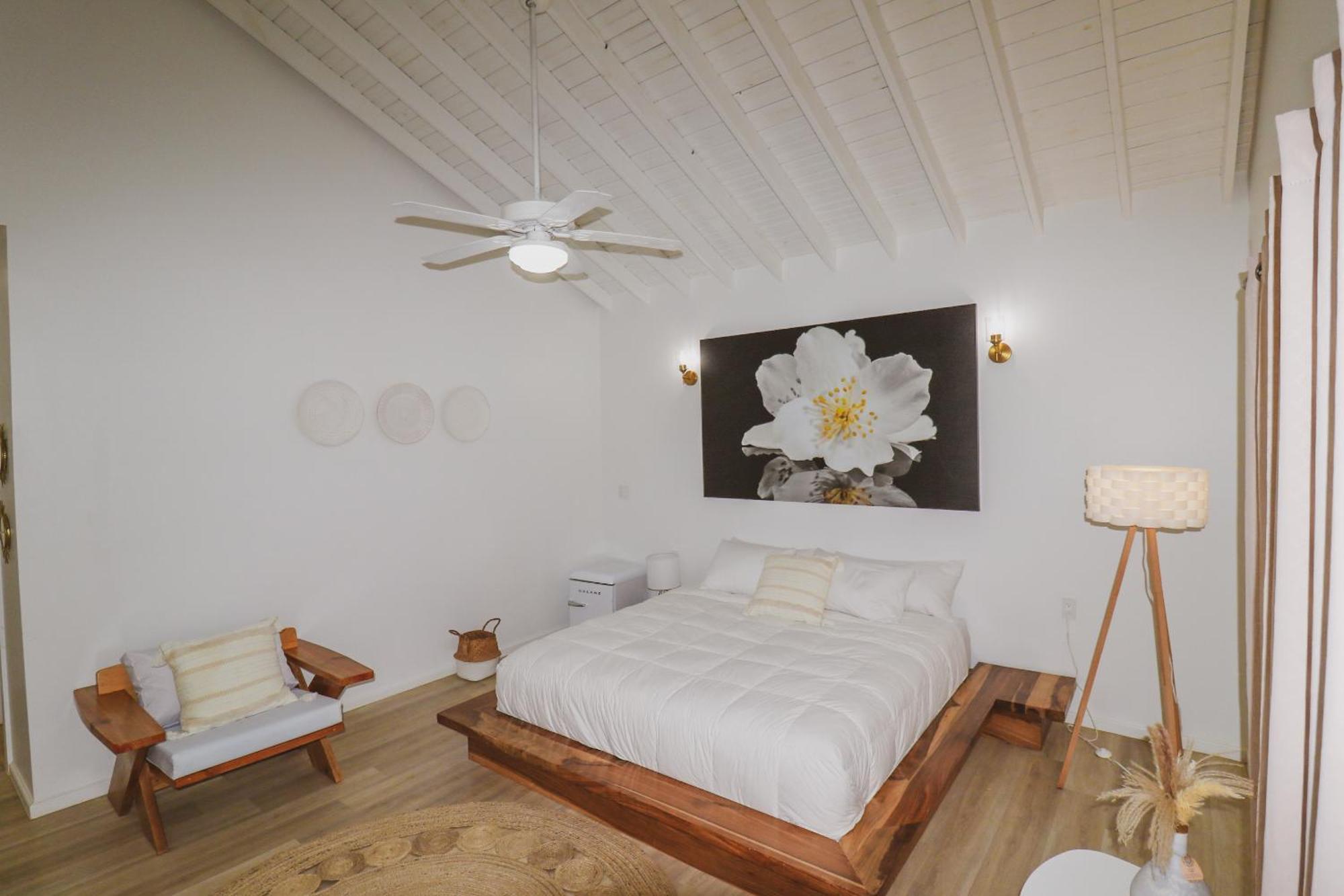 Luna Beach Luxury Boutique Beach Front Resort Jobs Bight Exteriör bild
